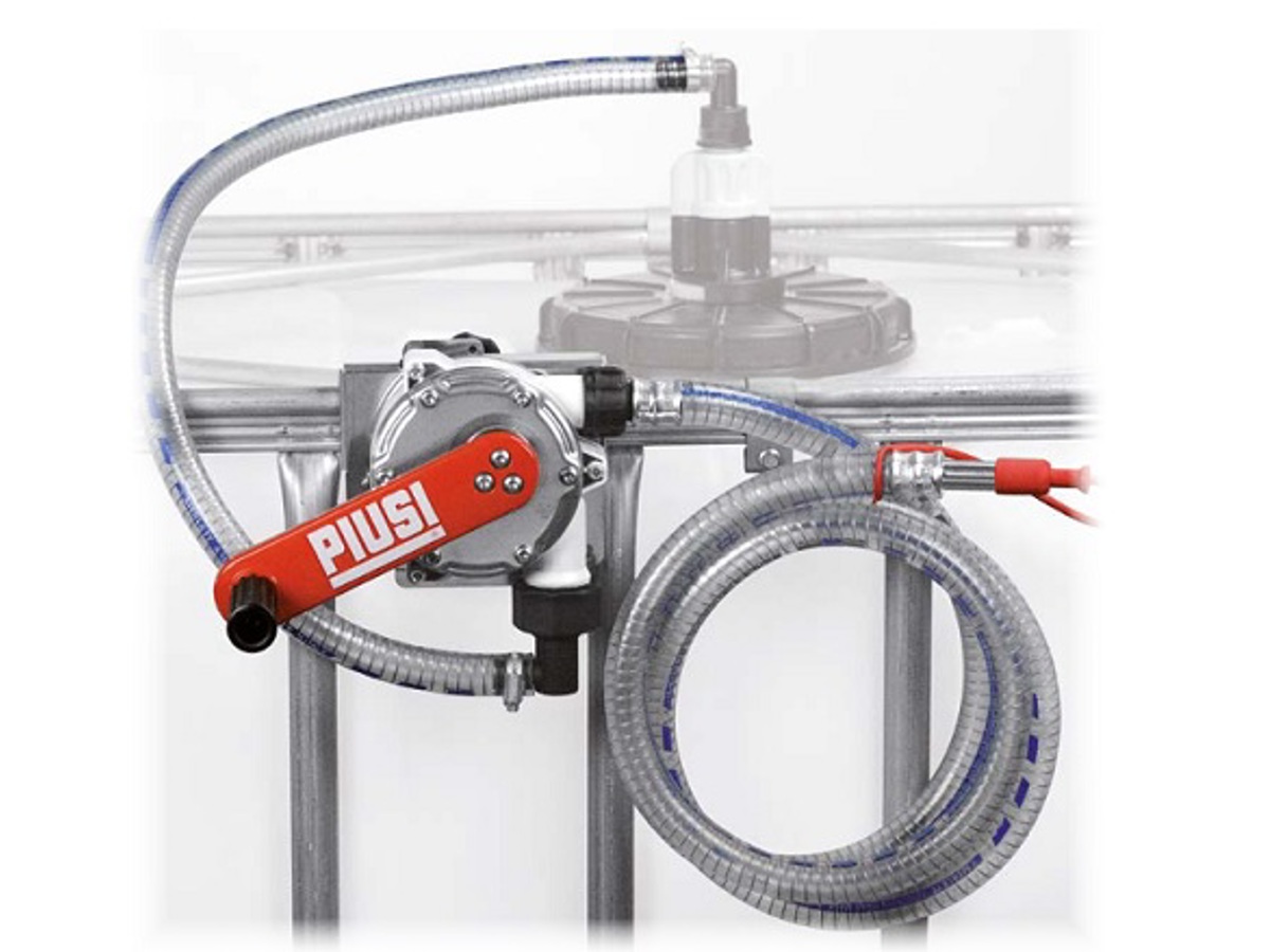 Pompa pneumatica olio per cisterne IBC da 35 l/min con avvolgitubo